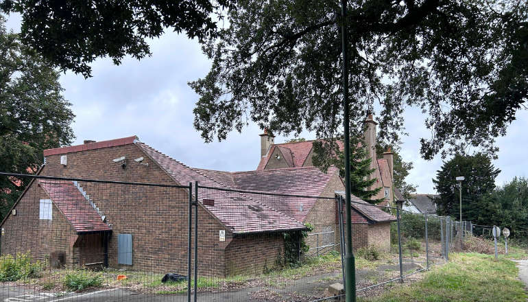 Enforcement Action Taken Against Owners Of Abandoned East Cowes Health ...