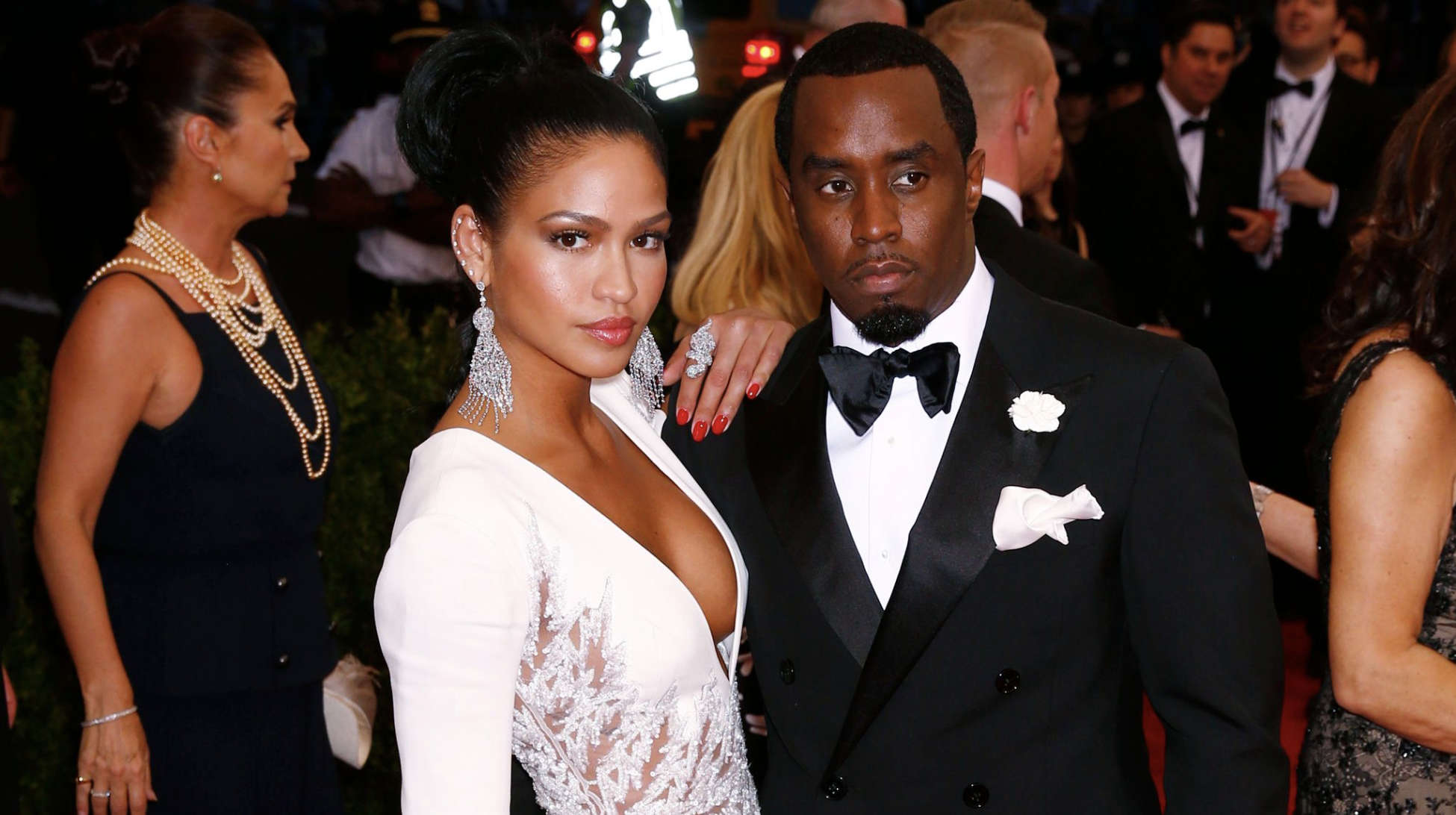Sean Combs Accused Of Sex Trafficking And Assault By Ex Girlfriend Cassie Isle Of Wight Radio