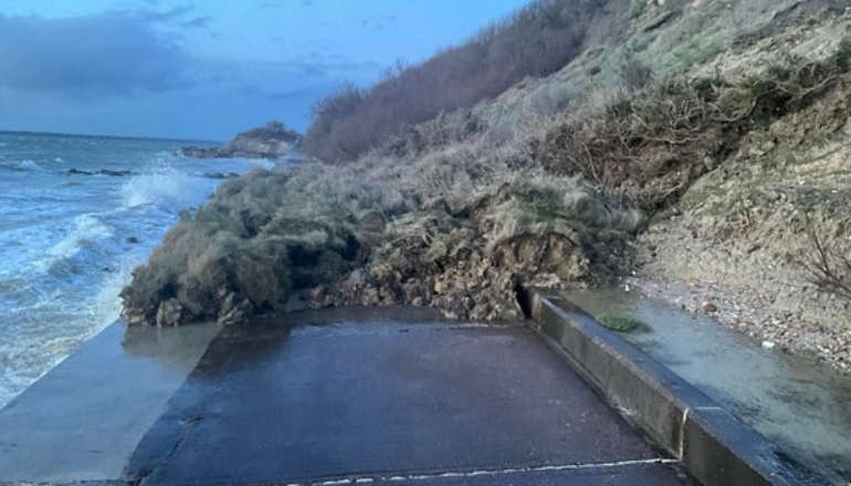 Totland Landslide Closes Promenade 