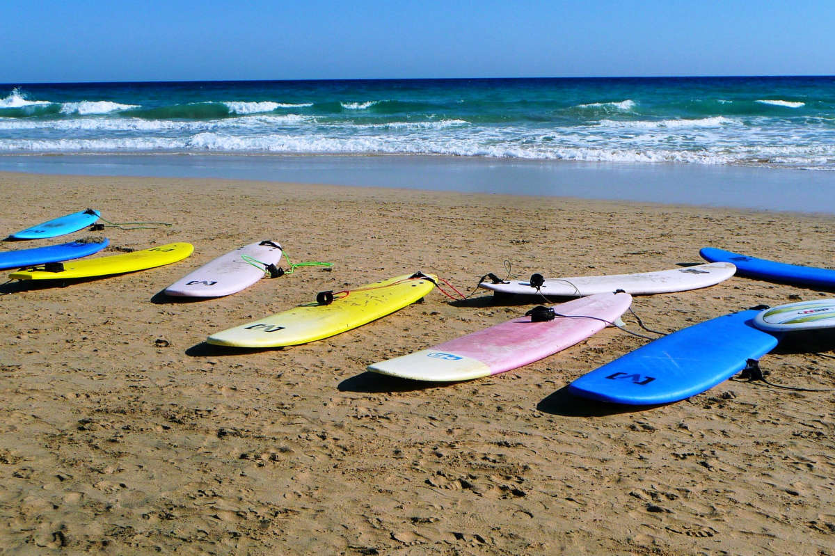 Surfing - RNLI Tips And Advice On How To Surf Safely