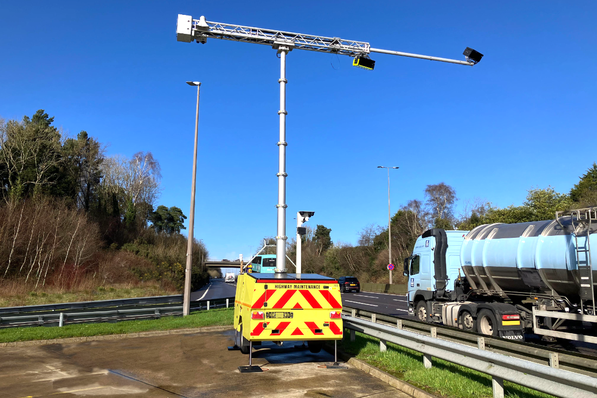 AI Powered Mobile Phone and Seat Belt Cameras Return to East Riding - This  is the Coast