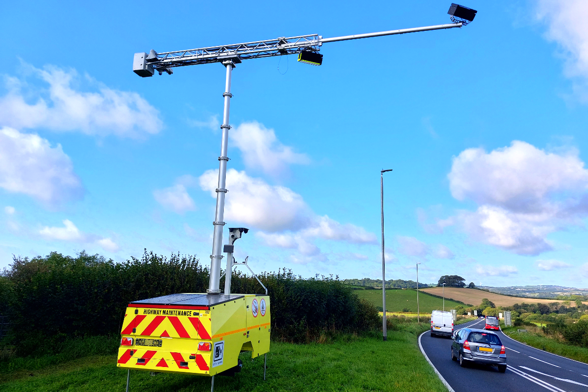 AI Powered Mobile Phone and Seat Belt Cameras Return to East Riding - This  is the Coast