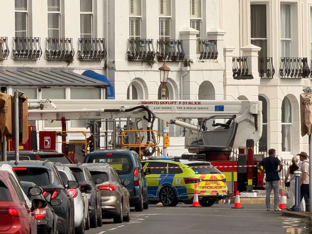 Fire crews tackle blaze on Eastbourne Pier