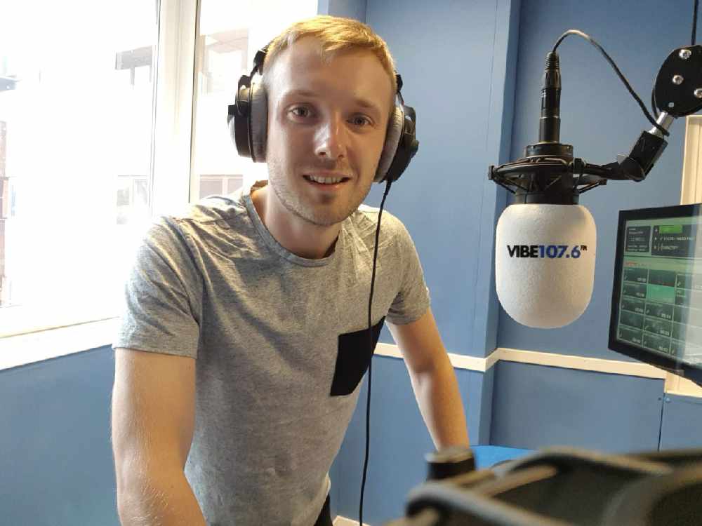 Jez Clarke - Vibe 107.6 FM