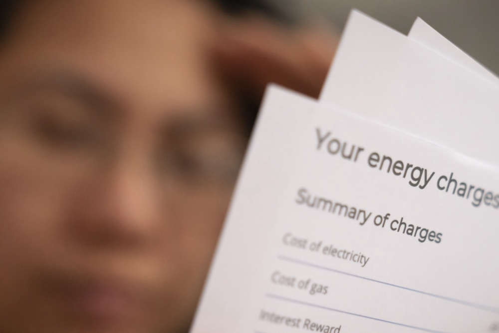 ofgem-lowers-the-price-cap-but-bills-could-still-go-up-rewindradio