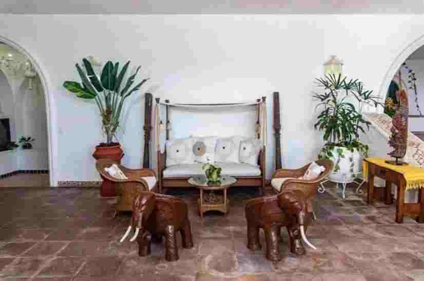 Juan Gabriel Esta es la lujosa mansión que le heredó a su hijo en