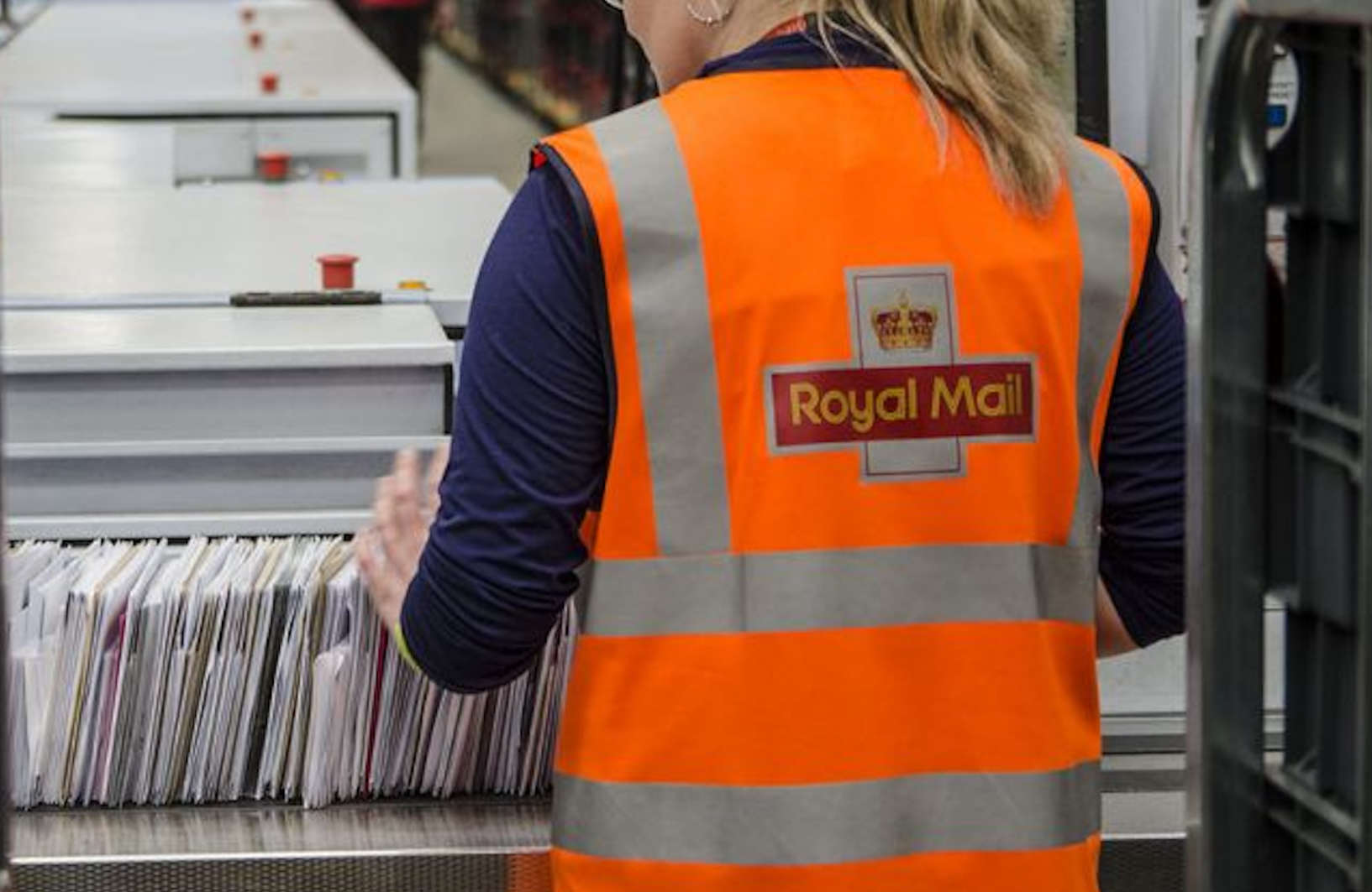 Royal Mail fined £5.6m for missing delivery targets - Central Radio